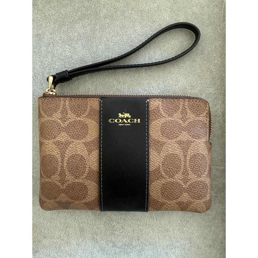 Authentic Coach Corner Zip Wristlet Signature Canvas Varsity Stripe CW854 Saddle